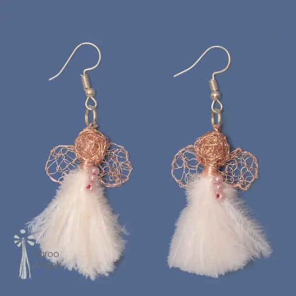 White Feathers and Rose Gold Wire Juweel Earrings