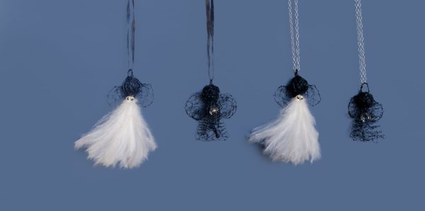 White Feathers Midnight Wire Juweel Pendant