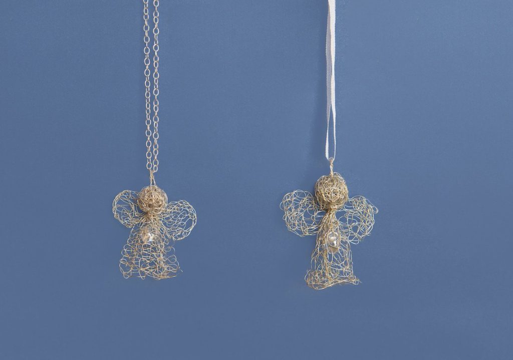 Silver Wire Knitted Juweel Pendant